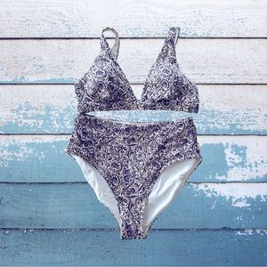 Athleta Aqualuxe Batik Bikini Set Size Medium